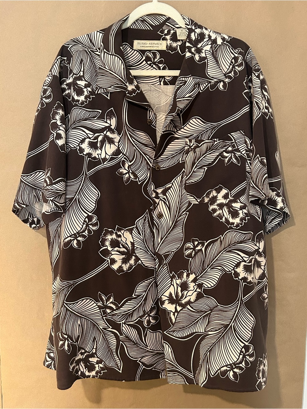 Island Republic 100% Silk Hawaiian Shirt Brown Floral Aloha Camp Men’s XL